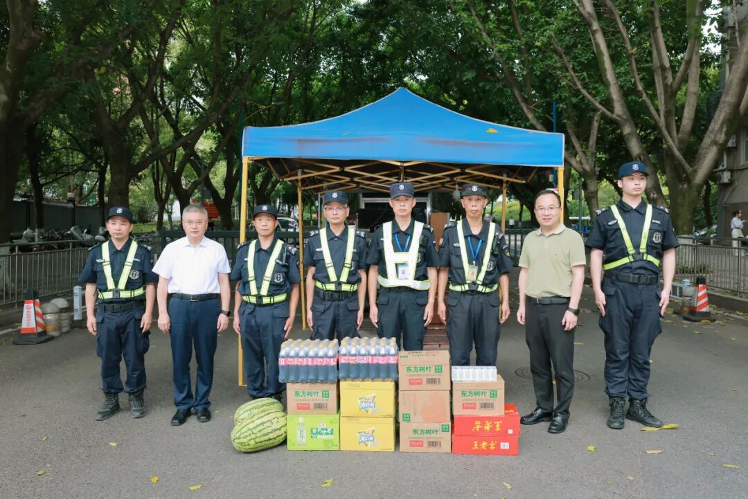 唐青阳、林维慰问暑期在岗教职员工